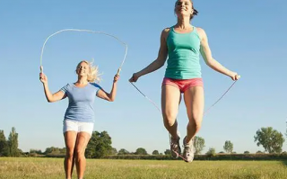 夏天减肥效果最好的运动是什么?跳绳能达到减肥的效果吗?